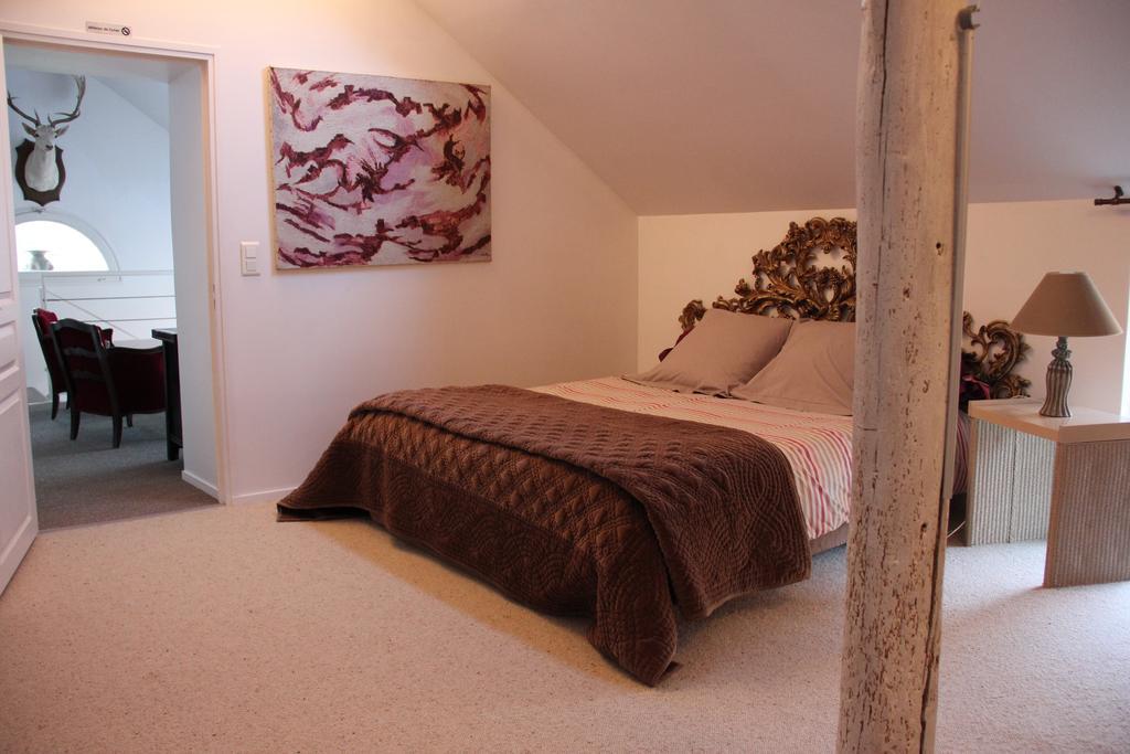 Domaine Du Moulin De L'Etang Bed and Breakfast Châtillon-sur-Marne Δωμάτιο φωτογραφία